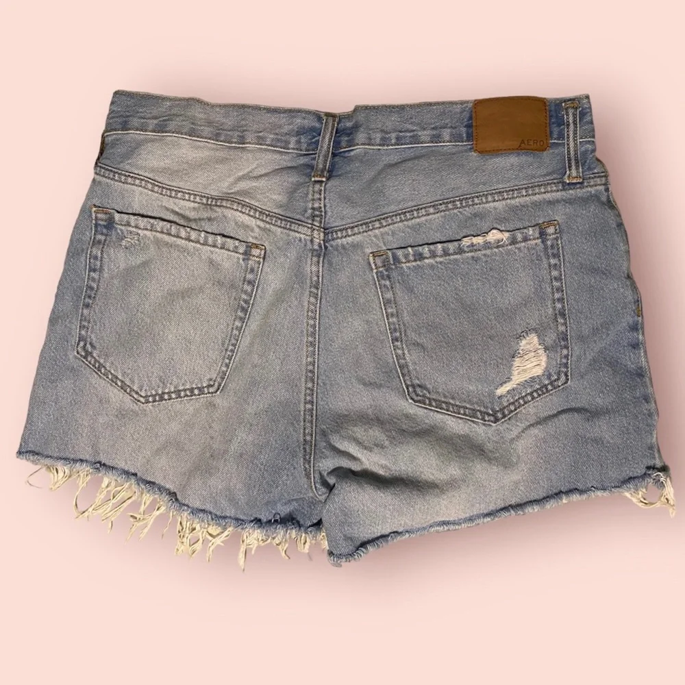 90s High-Rise Cutoff Denim Shorts - Picture 4 of 6